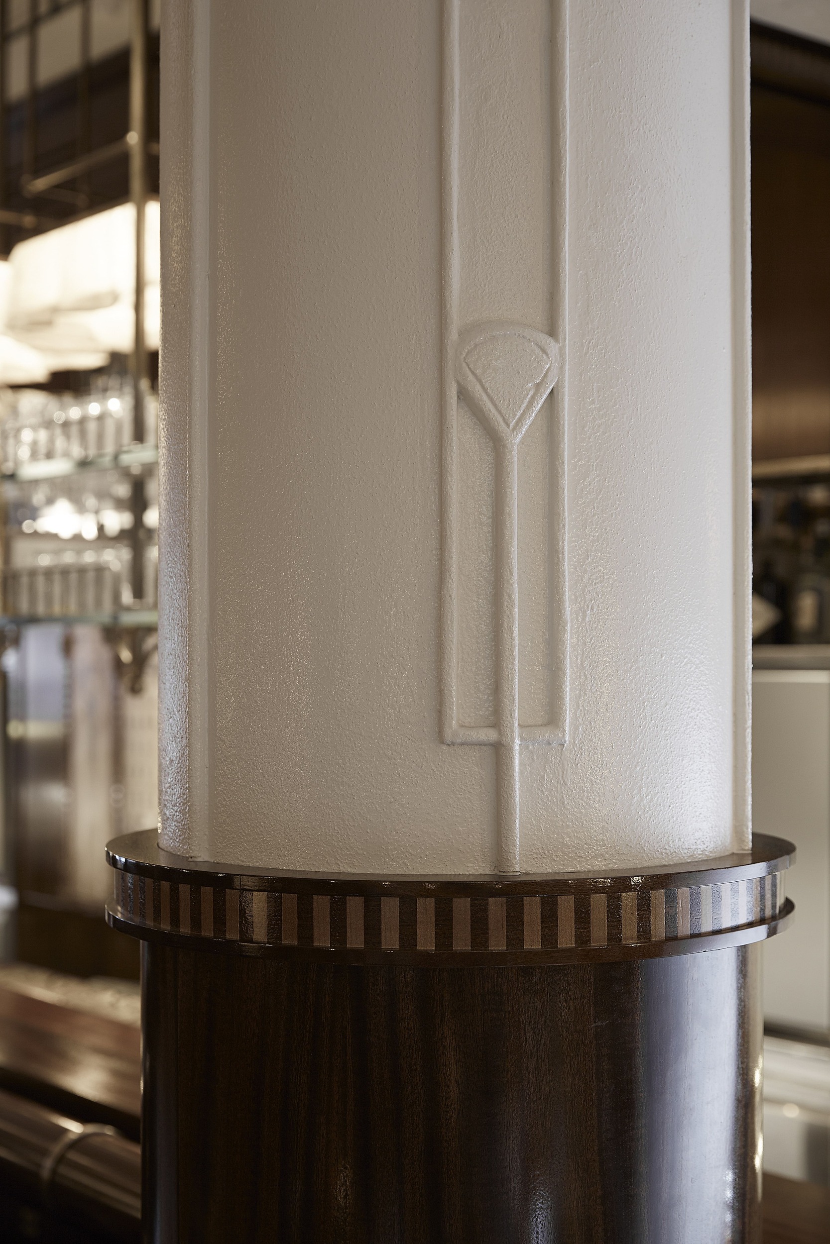 Column with plaster detail