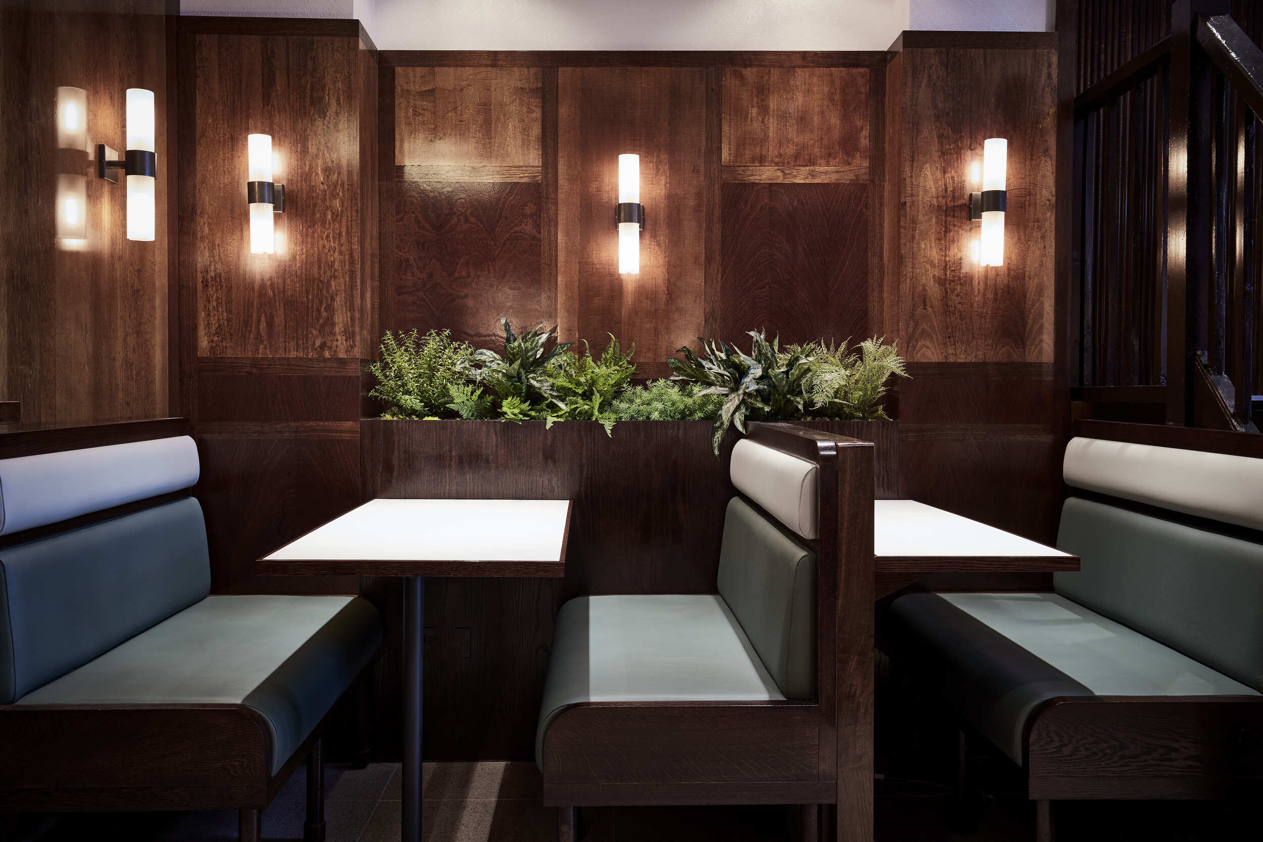 Two-tone dining booth areas